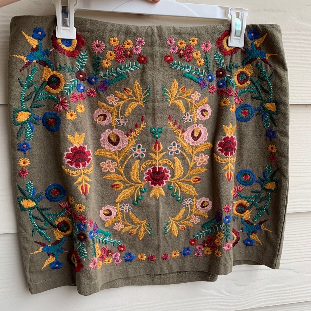 Women’s floral skirt